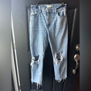 Abercrombie & Fitch Women’s The 90s Straight Ultra High Rise Jeans size 29